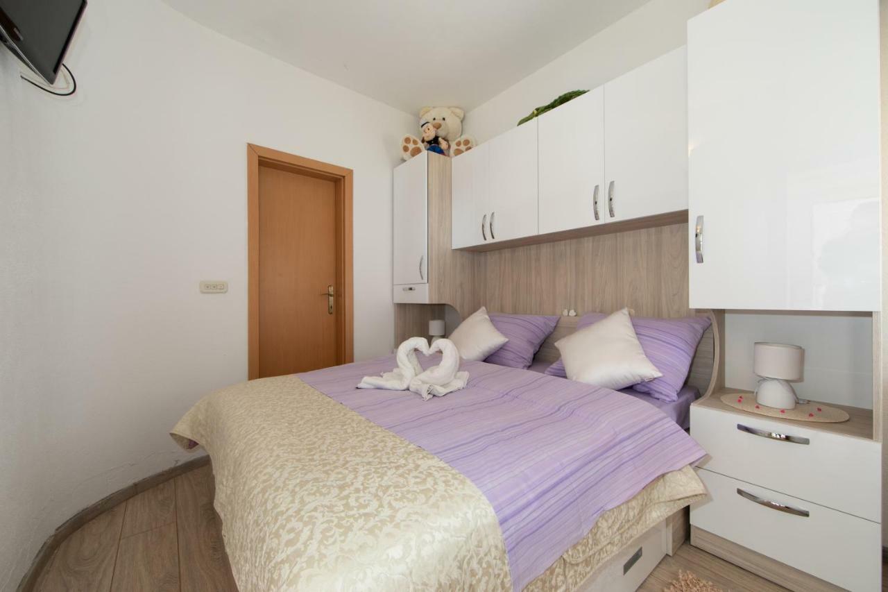 David I Rino Apartment Brela Exterior photo